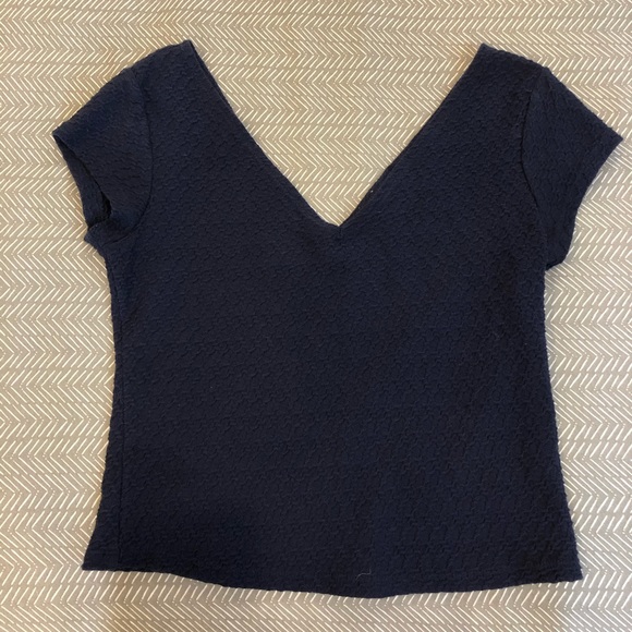 Kohl’s Navy Blue V Neck Top - Picture 2 of 4
